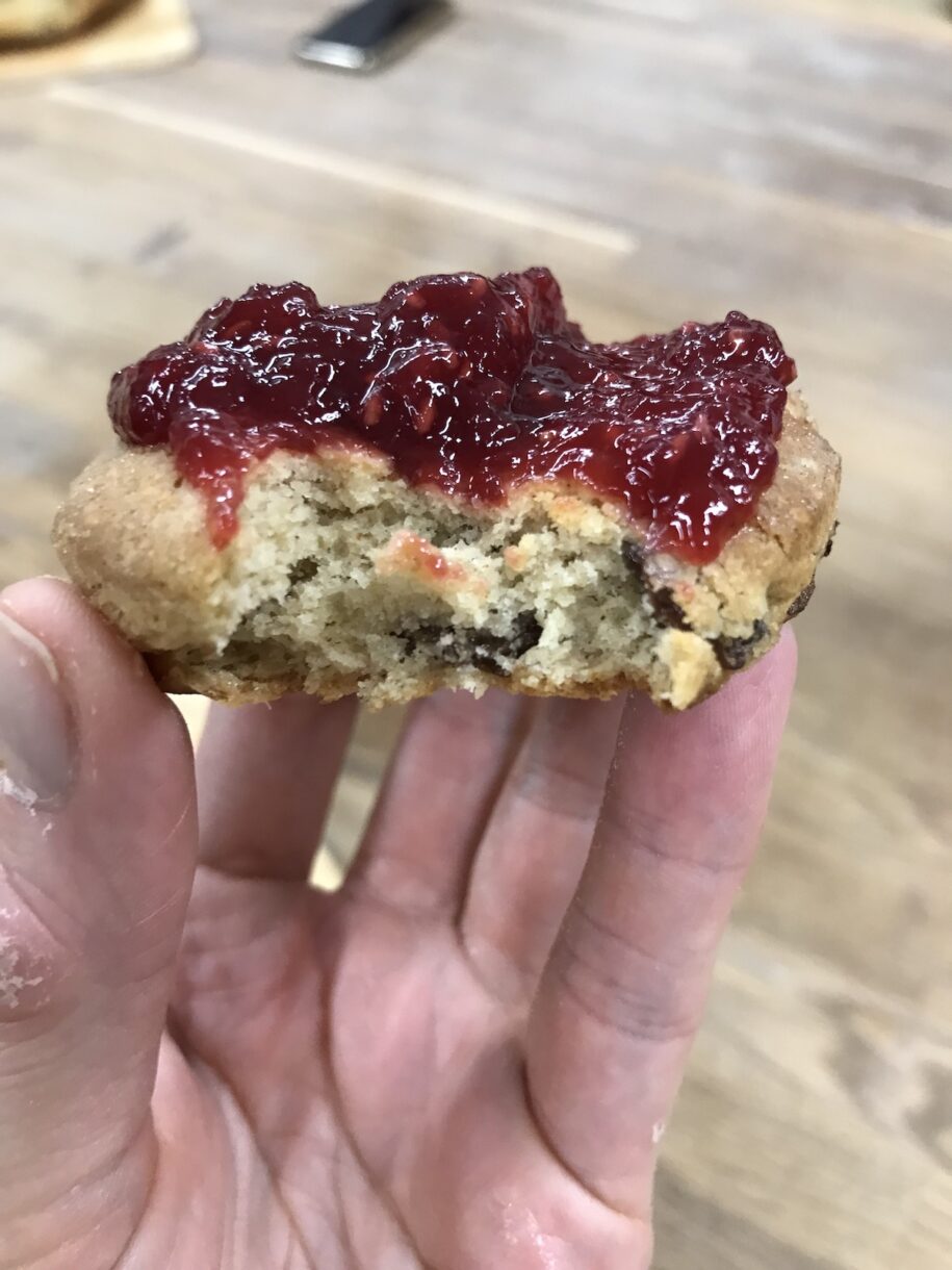 Welshcakes with jam