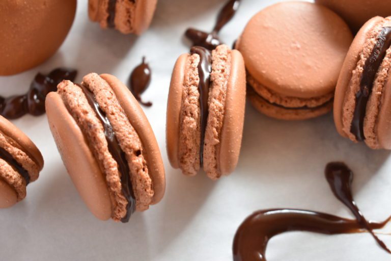 Chocolate macarons