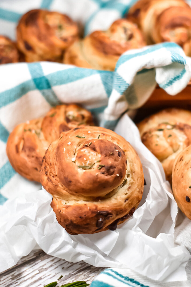 Bleu cheese, date, and rosemary bread rolls