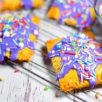Celebrate Cinco de Mayo with these Rainbow Piñata Cookies!