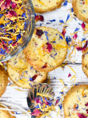 Shortbread with Spring Flowers