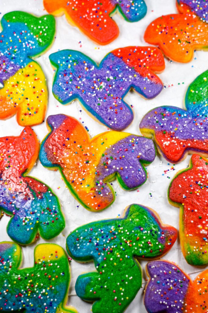 Rainbow Piñata Cookies