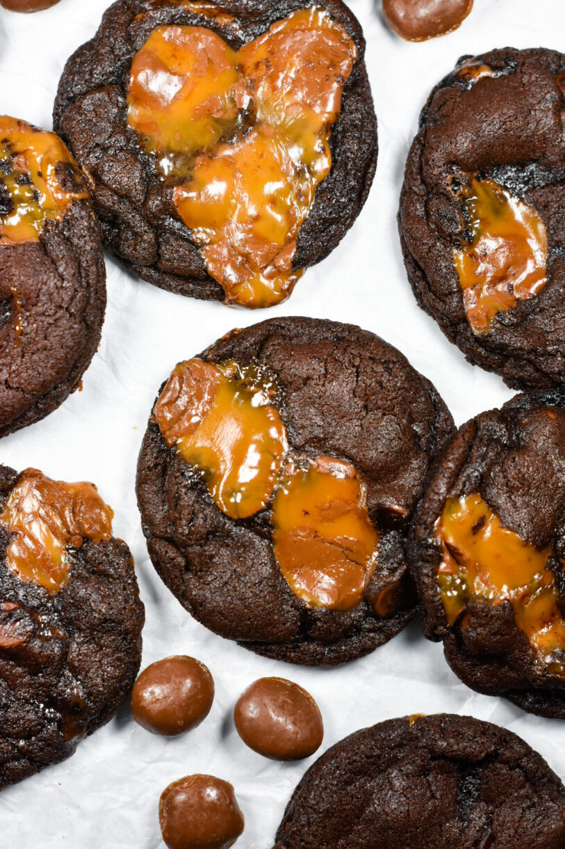 Closeup shot of gooey chocolate caramel cookies