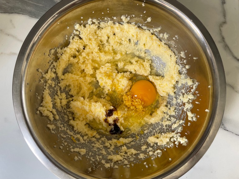 Wet ingredients in a bowl