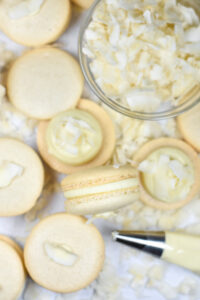 Coconut macarons