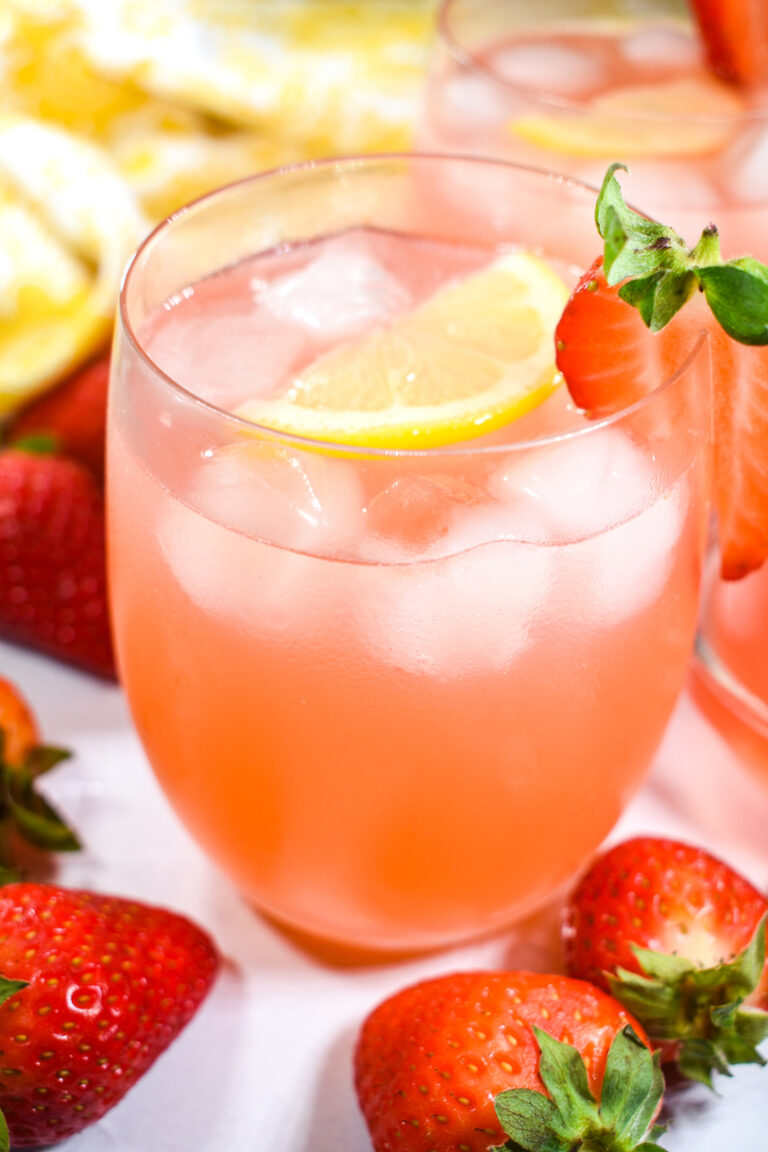 Rhubarb and Strawberry Lemonade Recipe