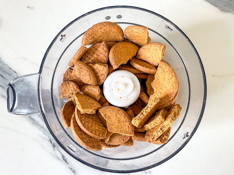 Gingersnaps in food processor