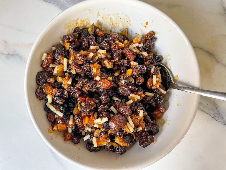 A bowl of mincemeat