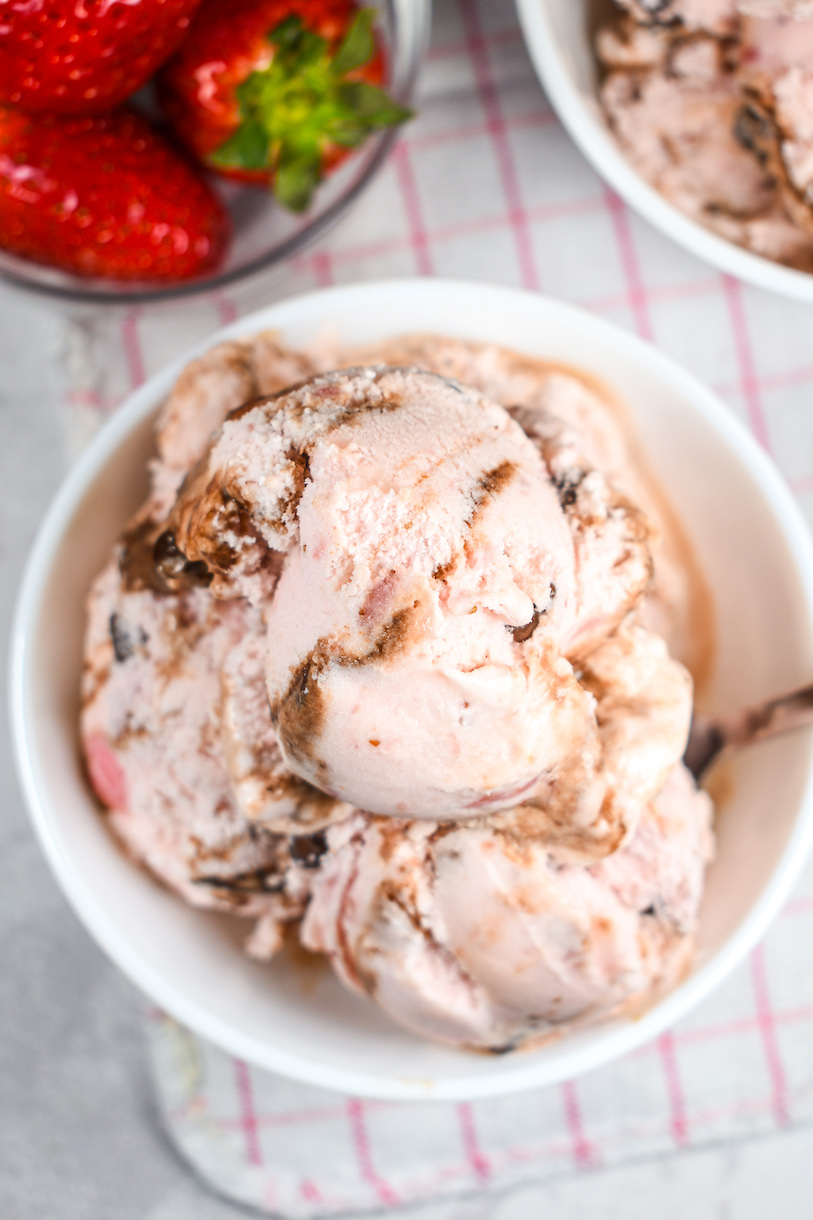 Bowl of homemade strawberry ice cream