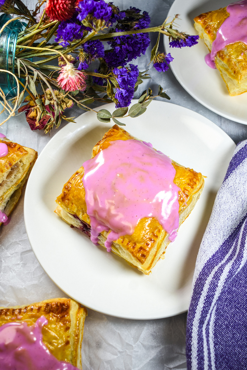 hand pie on a plate