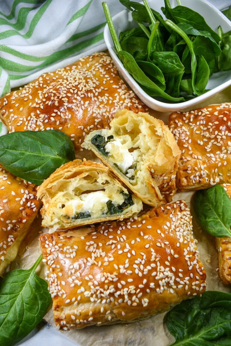 Spinach and Feta Puff Pastry Parcels