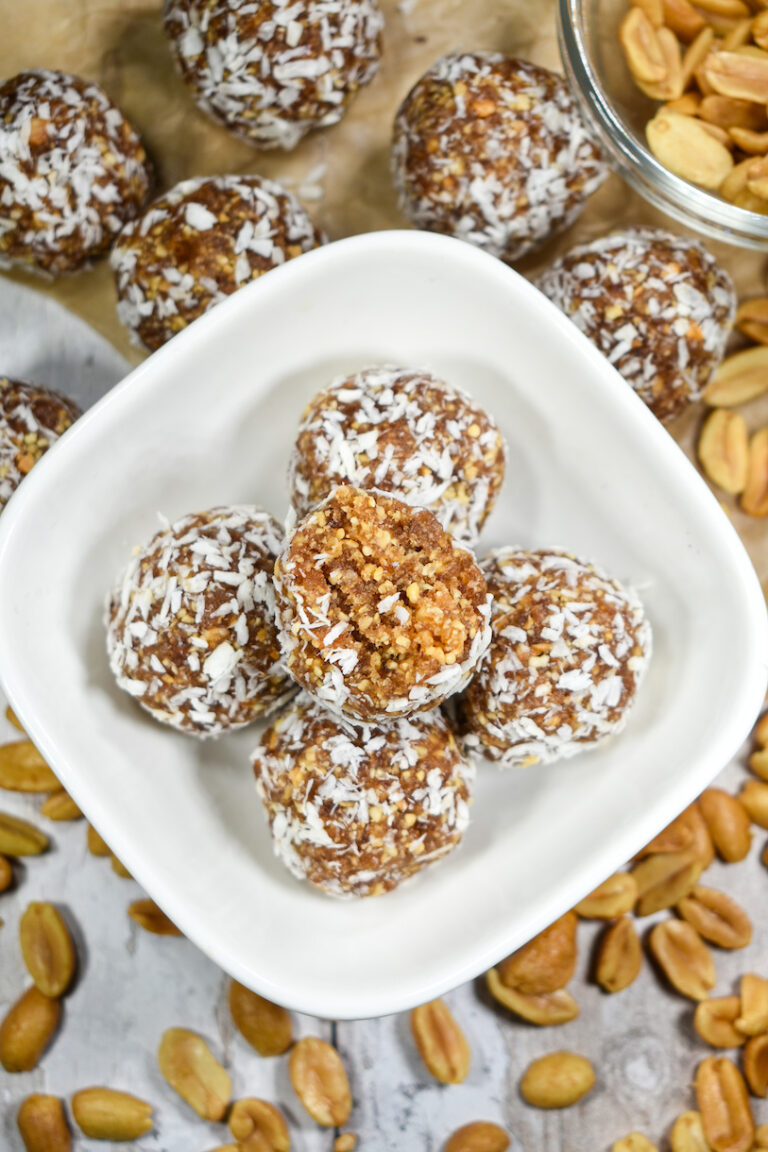Coconut Date Balls
