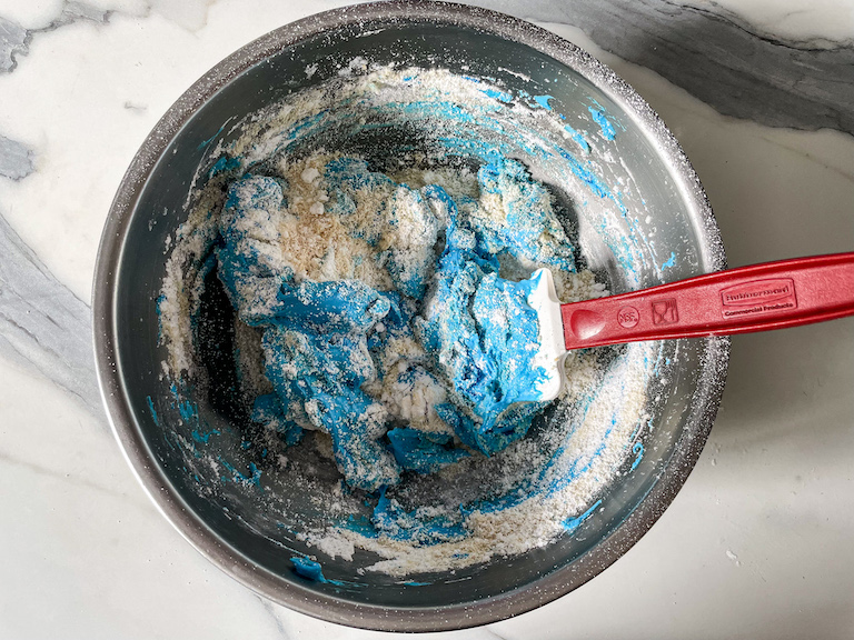 Spatula folding macaron batter