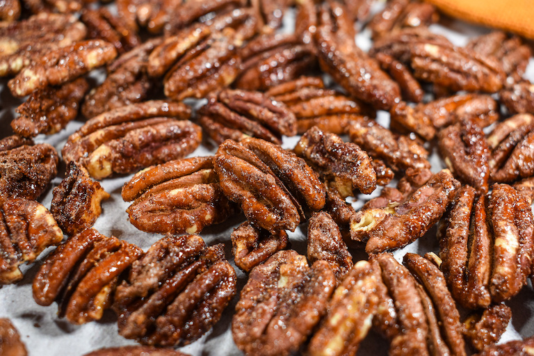 Glazed pecans