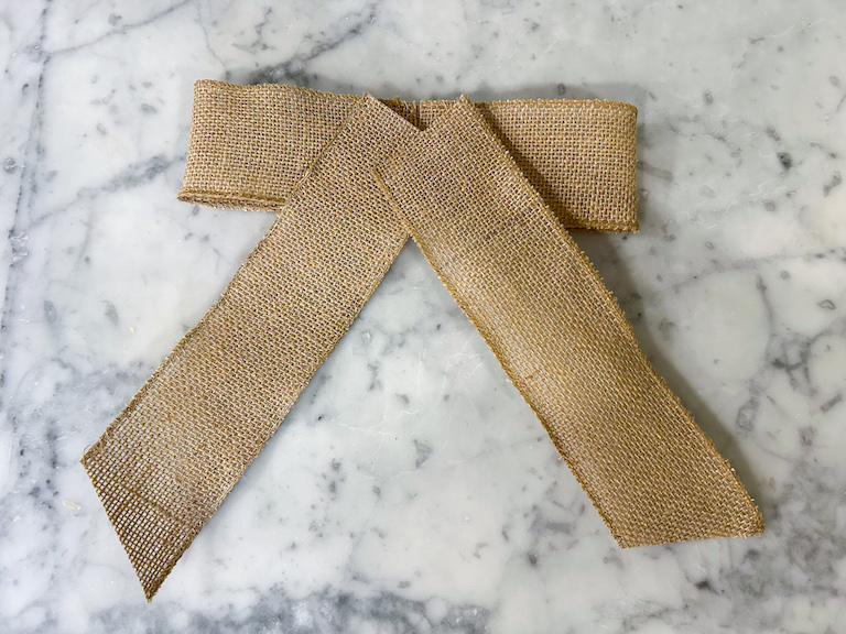 Constructing a burlap ribbon bow