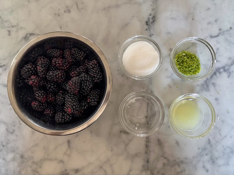 Blackberry compote ingredients