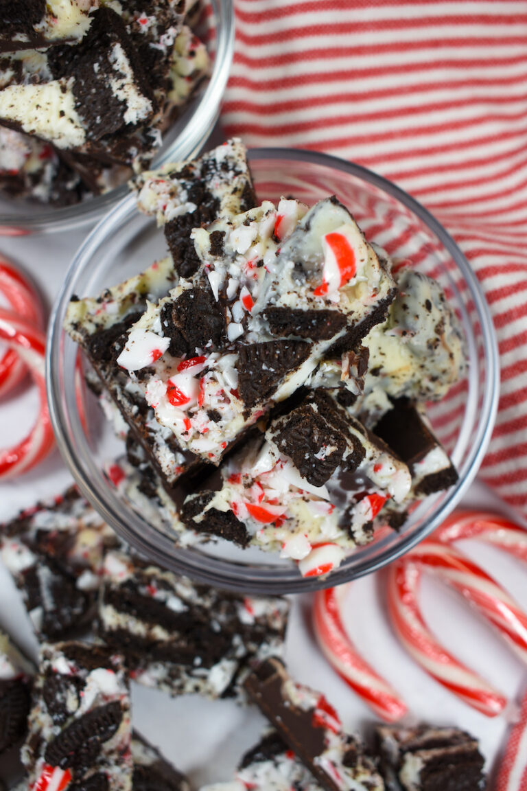 Easy Peppermint Bark Recipe with Oreos