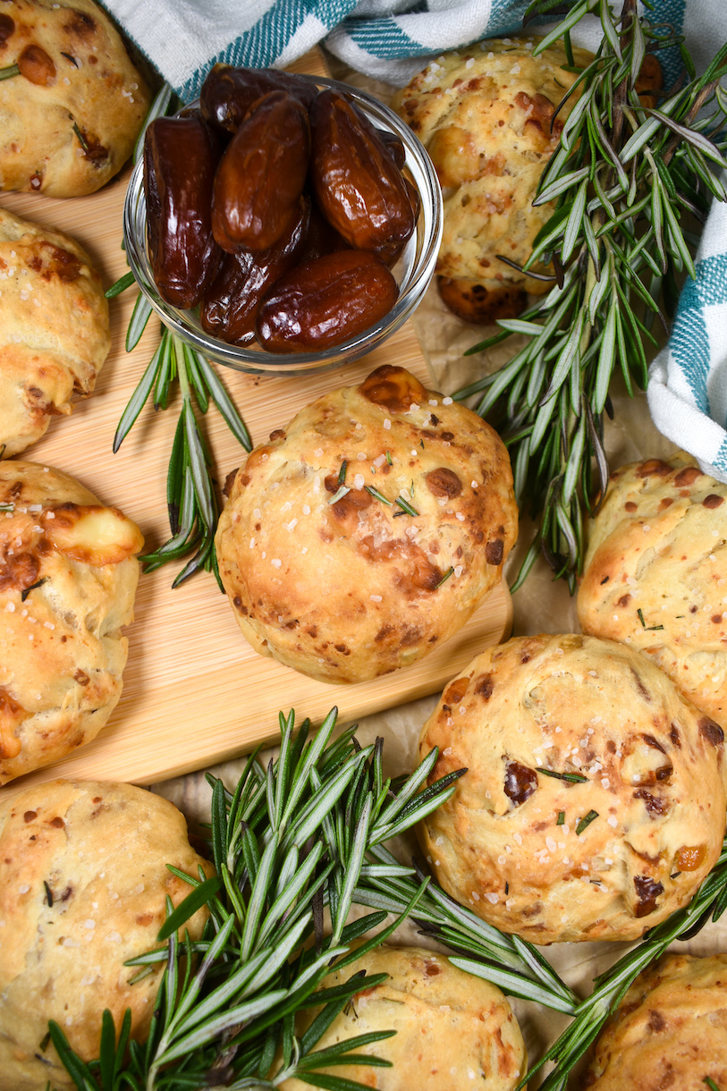 dinner rolls with blue cheese, dates, and rosemary