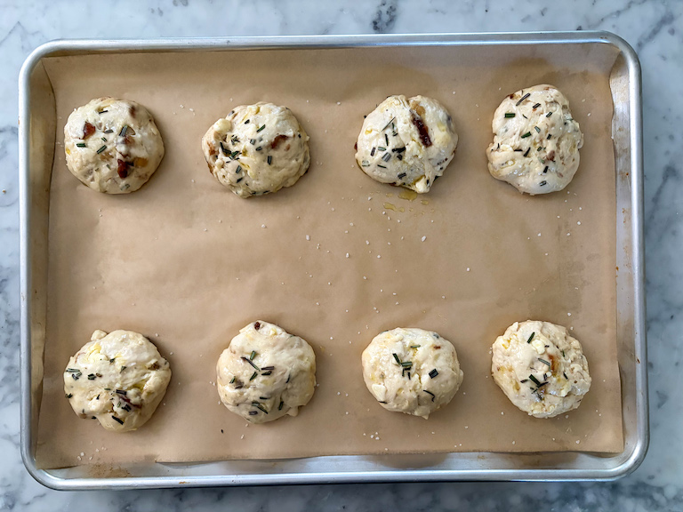 dinner rolls on a tray